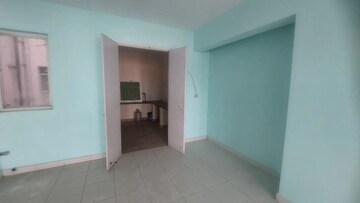 Room in 3 BHK Apartment at Shrachi Greenwood Park Extension, Rajarhat New Town – for Sale