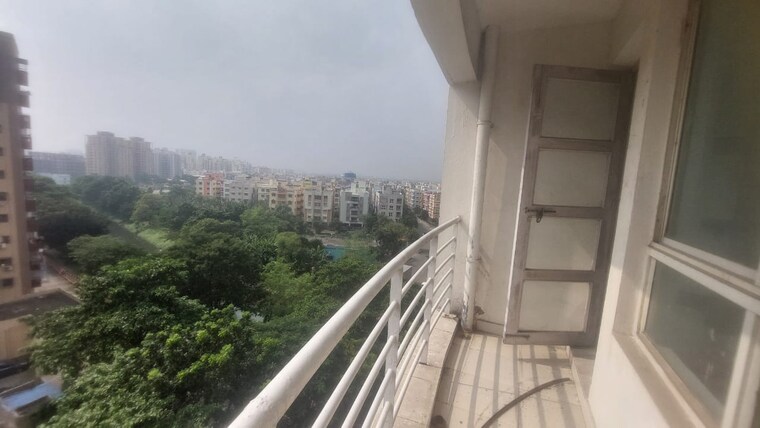 Balcony, shrachi-greenwood-park-extension 3 Bedroom 1530 Sq.Ft. Apartment In Rajarhat New Town Kolkata 9416577