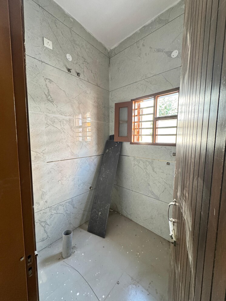 Bathroom, kharar mohali road 4 Bedroom 810 Sq.Ft. Villa In Kharar Mohali Road Kharar 9416558