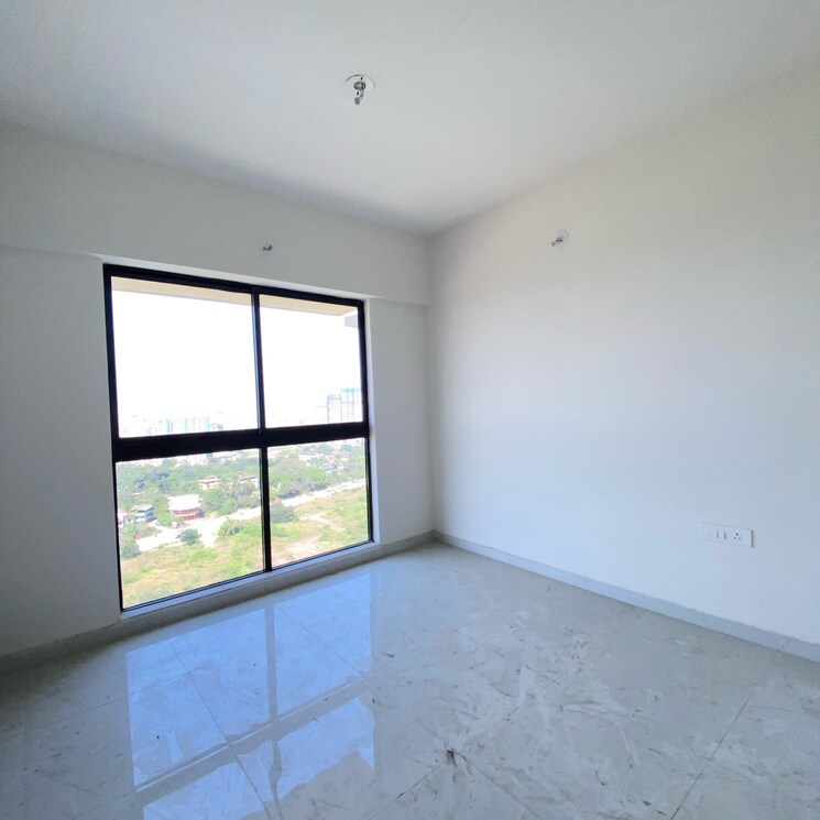 Room, runwal-gardens-phase-2 2 Bedroom 657 Sq.Ft. Apartment In Kalyan Shilphata Road Thane 9416582