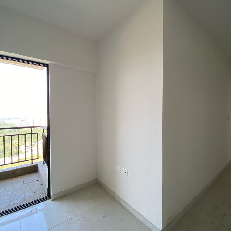 Room, runwal-gardens-phase-2 2 Bedroom 657 Sq.Ft. Apartment In Kalyan Shilphata Road Thane 9416582