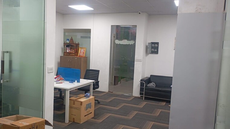 Team Area, sector 63 Commercial Office Space 1000 Sq.Ft. In Sector 63 Noida 9416714