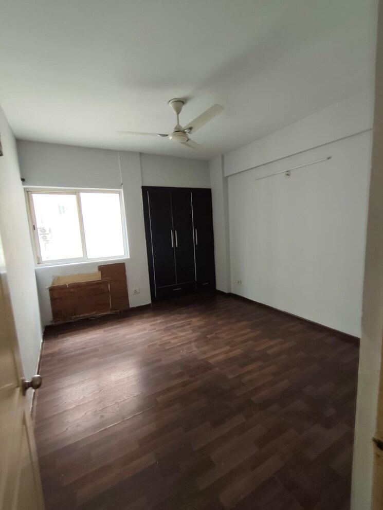 Room, sector 168 2 Bedroom 795 Sq.Ft. Apartment In Sector 168 Noida 9416814