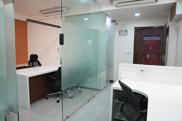 Team Area, goyal-palladium Commercial Office Space 685 Sq.Ft. In Makarba Ahmedabad 9416932