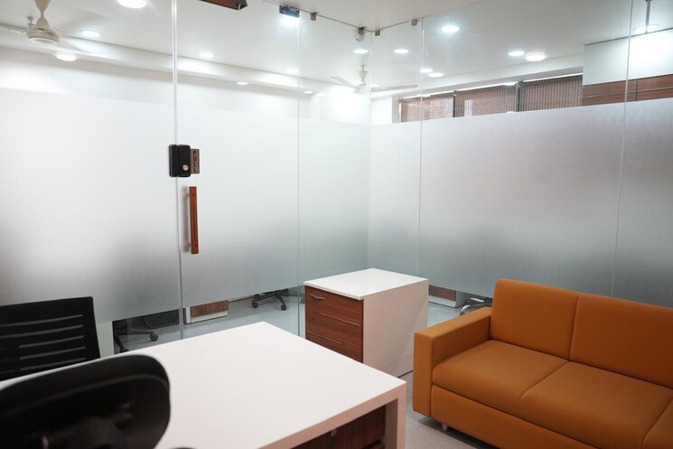 Team Area, goyal-palladium Commercial Office Space 685 Sq.Ft. In Makarba Ahmedabad 9416932