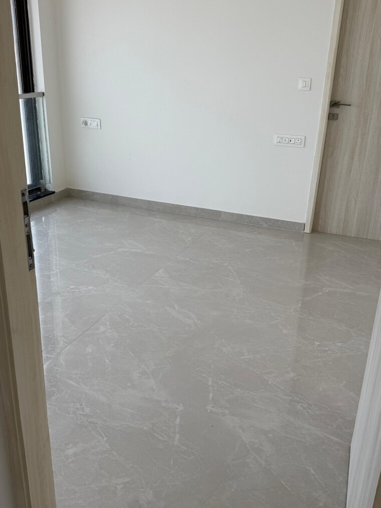 Room, matunga west 2 Bedroom 762 Sq.Ft. Apartment In Matunga West Mumbai 9417062