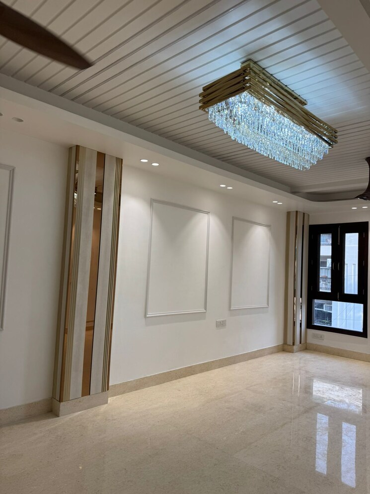 undefined, lajpat nagar iii 3 Bedroom 200 Sq.Yd. Builder Floor In Lajpat Nagar Iii Delhi 9417073