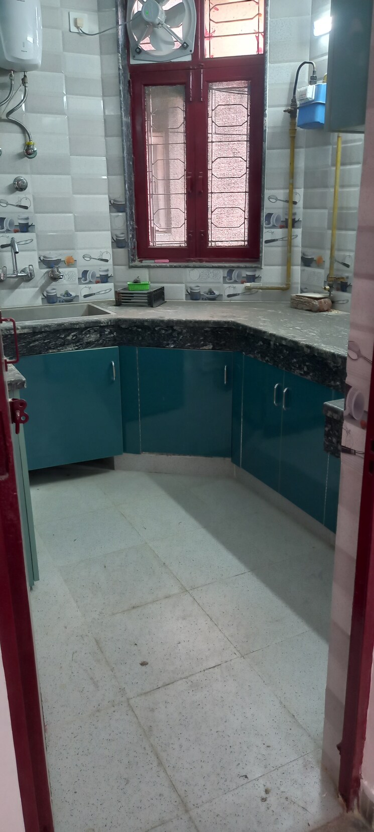 Kitchen, ip extension 2 Bedroom 950 Sq.Ft. Apartment In Ip Extension Delhi 9417105