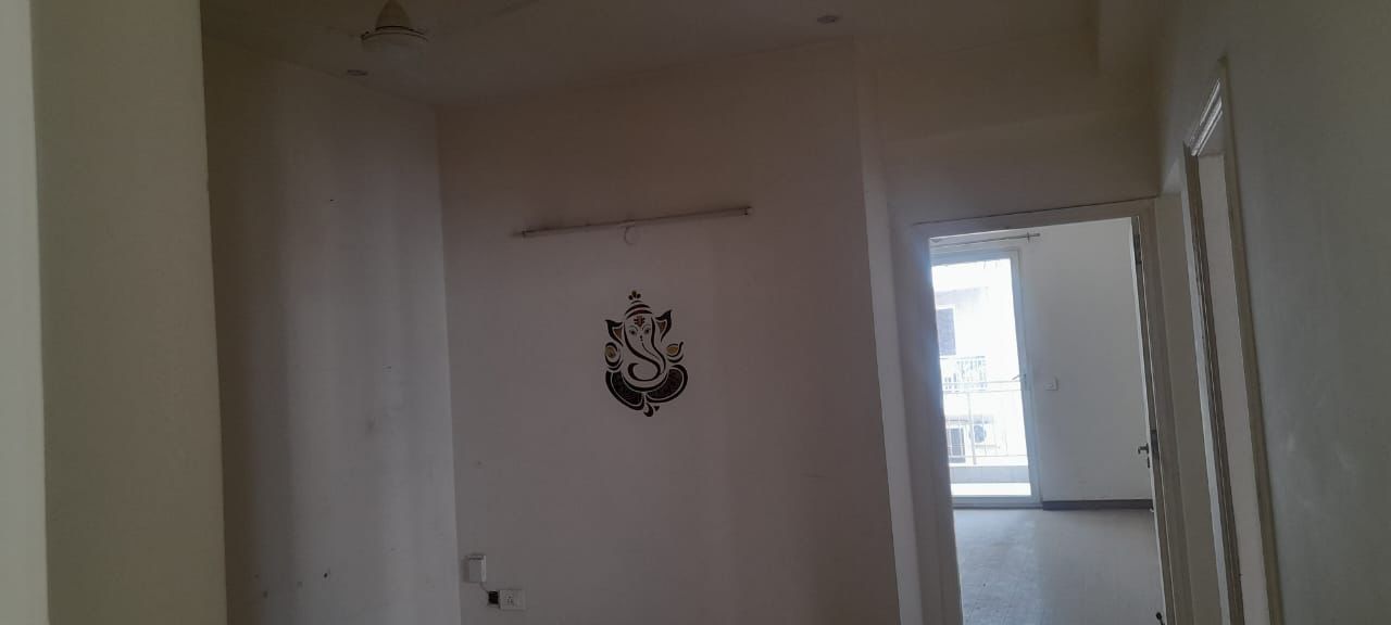 3 BHK + Pooja Room 1900 Sq.Ft. Apartment in Emaar Palm Gardens