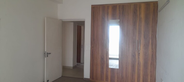 Room, emaar-palm-gardens 3 Bedroom 1900 Sq.Ft. Apartment In Sector 83 Gurgaon 9417117