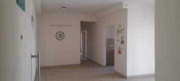 Room in 3 BHK Apartment at Emaar Palm Gardens, Sector 83 – for Rent