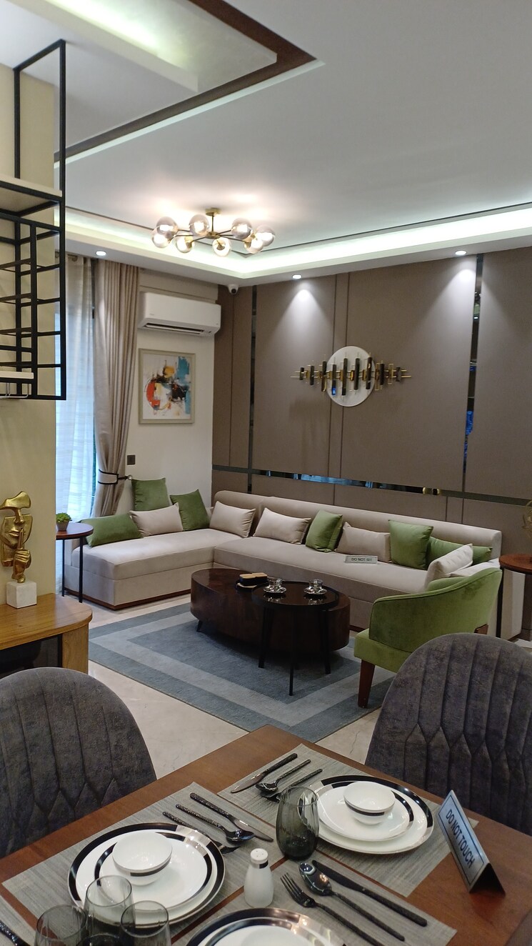 Living Room, oro-constella 5 Bedroom 4395 Sq.Ft. Penthouse In Sushant Golf City Lucknow 9417137