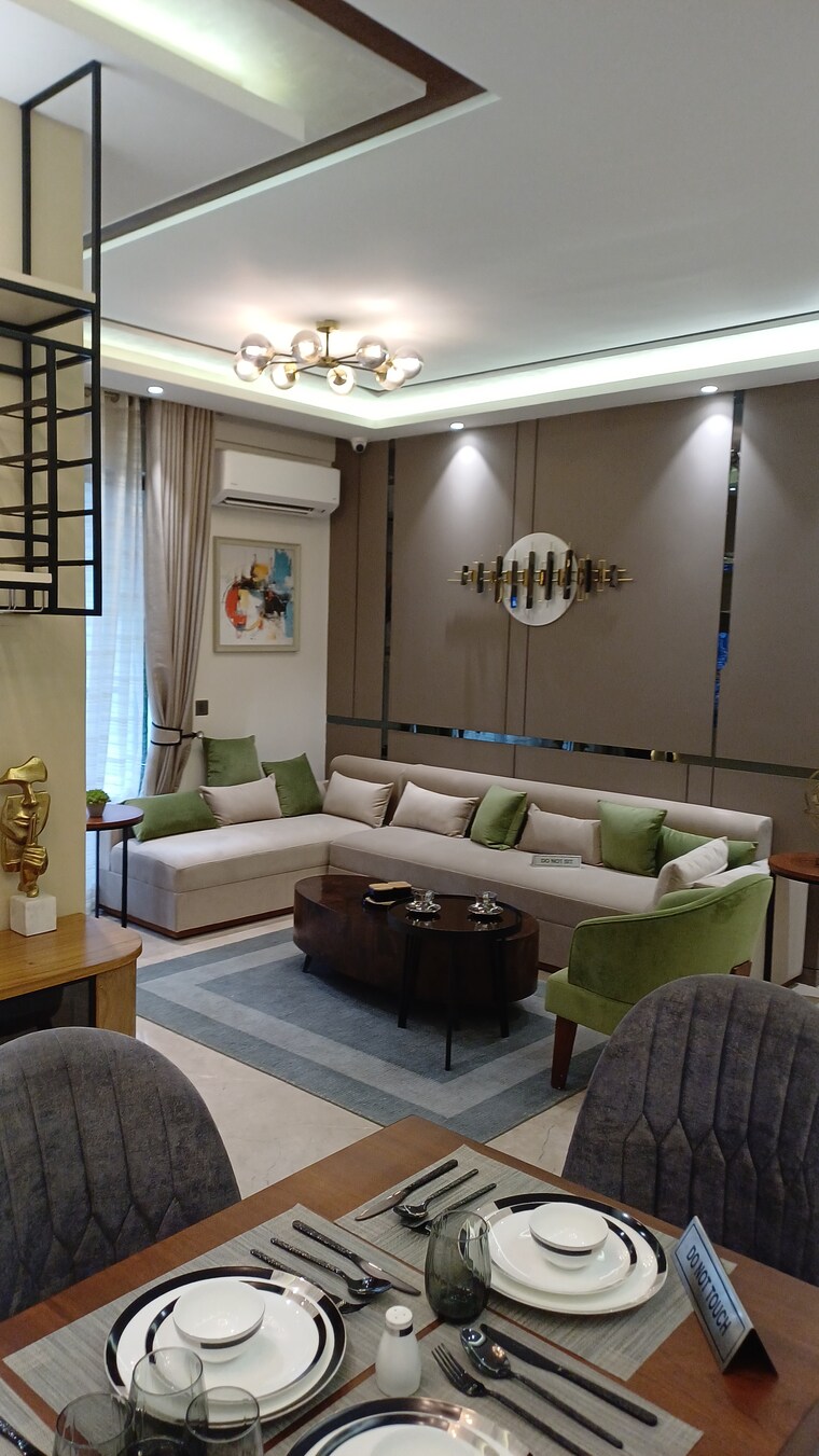 Living Room, oro-constella 5 Bedroom 4395 Sq.Ft. Penthouse In Sushant Golf City Lucknow 9417137