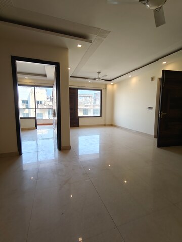 3 BHK Apartment For Rent in Ansal API Esencia, Sector 67