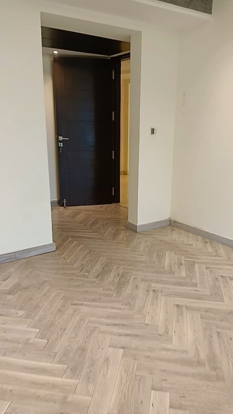 Room, lajpat nagar iii 3 Bedroom 200 Sq.Yd. Builder Floor In Lajpat Nagar Iii Delhi 9417109