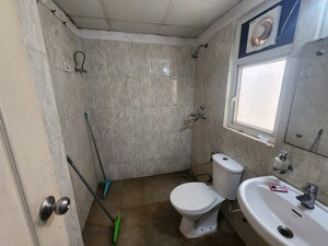 Bathroom in 3 BHK Apartment at Mapsko Casa BellA-Villas, Sector 82 – for Sale