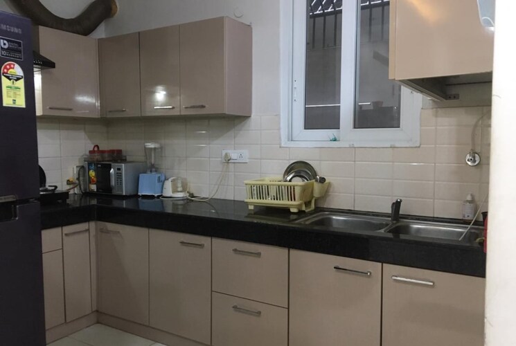 Kitchen, essentia-homes 3 Bedroom 1000 Sq.Ft. Apartment In Vip Road Zirakpur 9417131