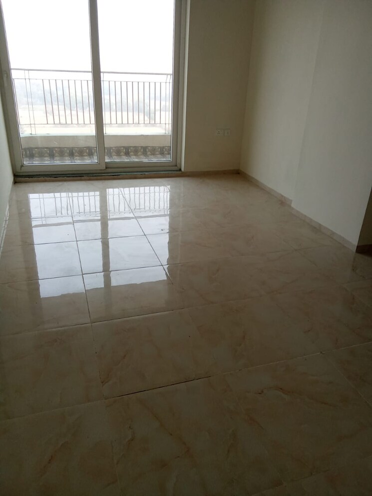 Room, bptp-discovery-park 2 Bedroom 731 Sq.Ft. Apartment In Sector 80 Faridabad 9417212