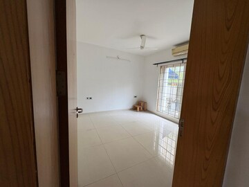 Room in 3 BHK Villa at Pride Worldcity Notting Hill, Charholi Budruk – for Rent