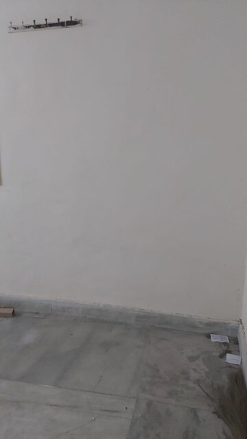 Furnished Amenities in 1 RK Builder Floor at Mayur Vihar – for Rent