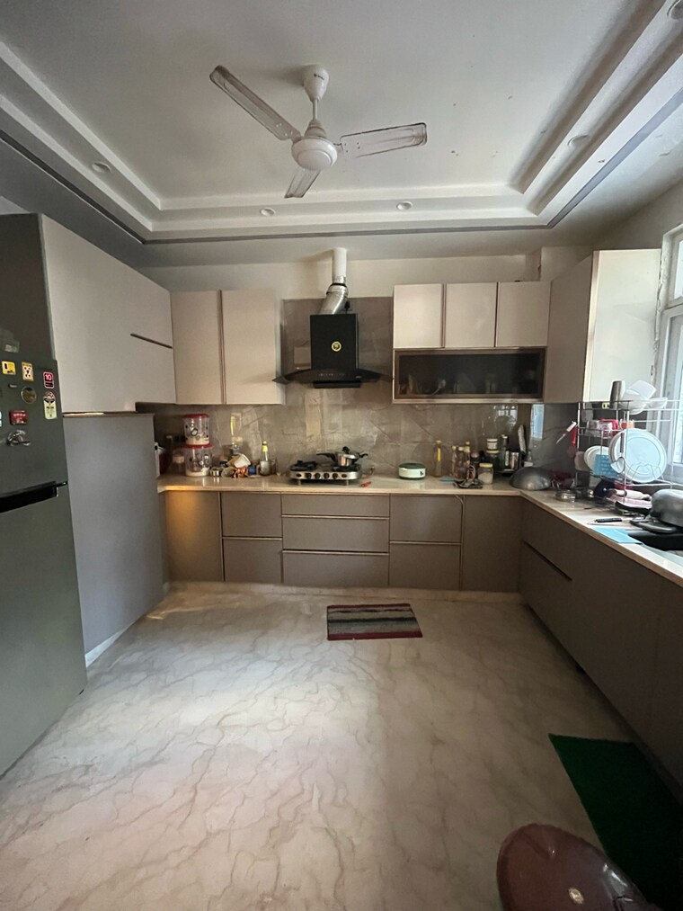 Kitchen, sushant-vyapaar-kendra 3 Bedroom 1745 Sq.Ft. Builder Floor In Dlf Phase iv Gurgaon 9417234