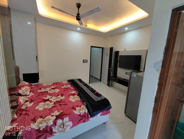 Room, dlf-city-phase-iii Pg For Boys & Girls In Sector 24 9417353