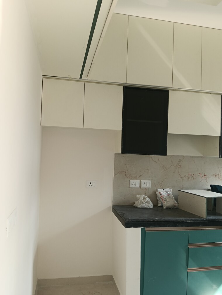 Kitchen, smart-world-gems 2.5 Bedroom 1194 Sq.Ft. Apartment In Sector 89 Gurgaon 9417382