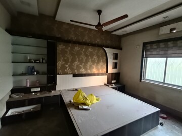 Bedroom in 6+ BHK Apartment at Kolkatta Gpo – for Sale