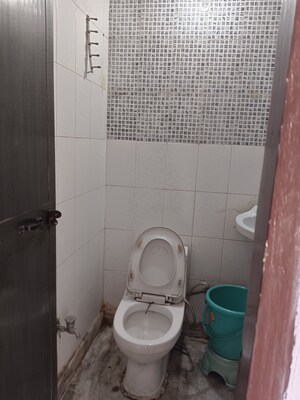 Bathroom in Studio Builder Floor at Lajpat Nagar 4 – for Rent