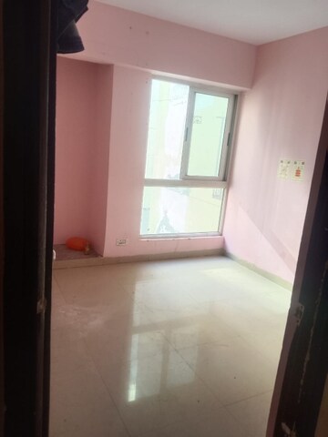 Room in 2 BHK Apartment at Aditya World City, Shahpur Bamheta – for Rent