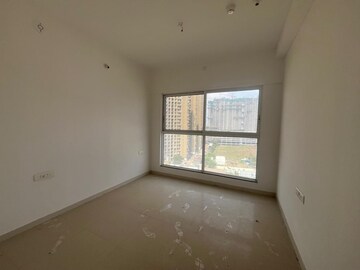 Room in 2 BHK Apartment at Godrej Boulevard, Manjari – for Rent