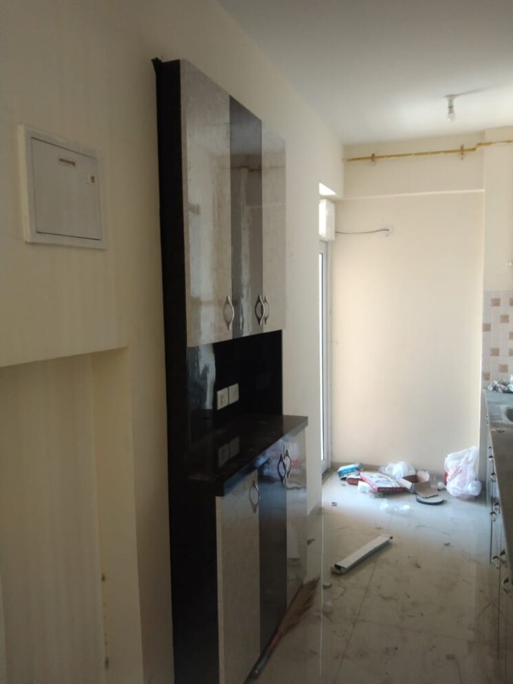 Kitchen, wave-dream-homes 2 Bedroom 841 Sq.Ft. Apartment In Wave City Ghaziabad 9417503