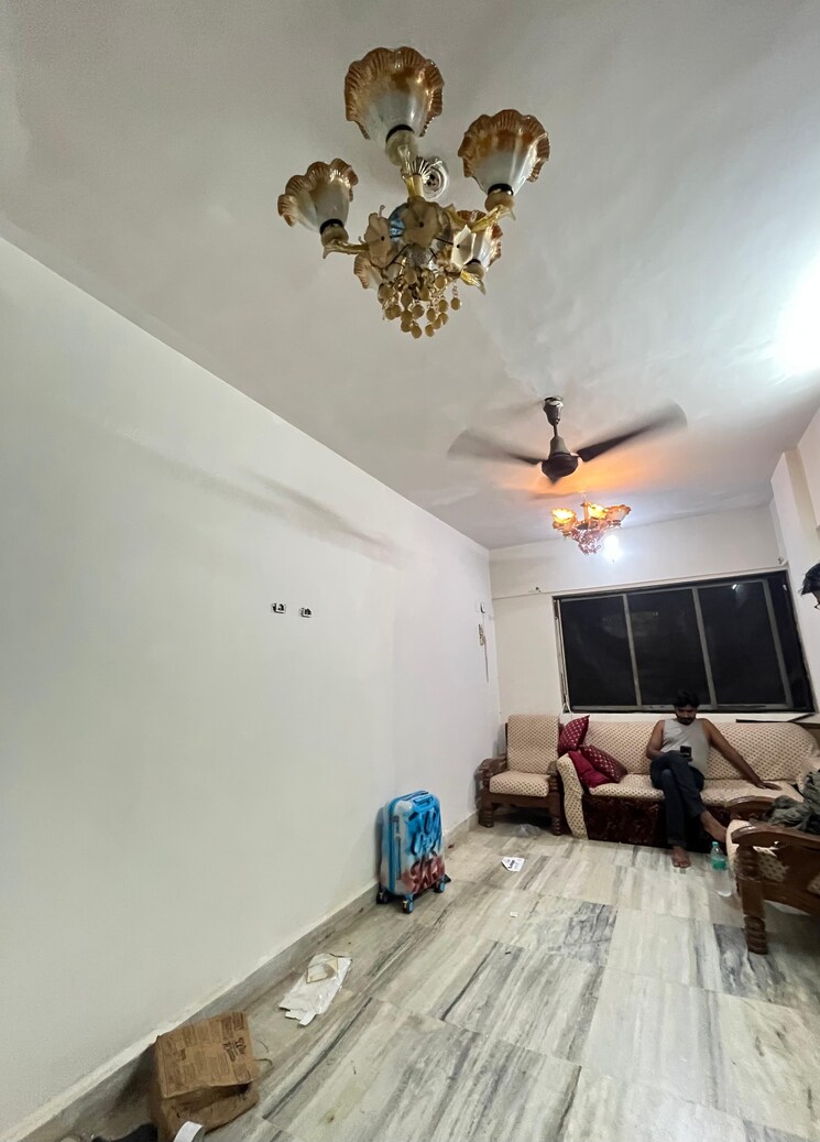 Room, goregaon west 1 Bedroom 480 Sq.Ft. Builder Floor In Goregaon West Mumbai 9417458