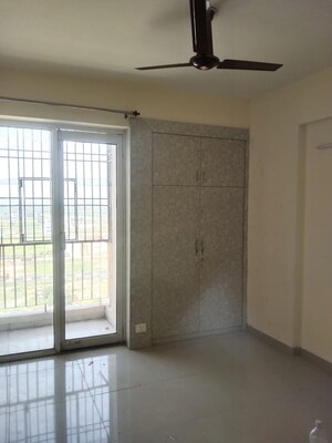 2 BHK Apartment For Rent in Wave Dream Homes, Wave City