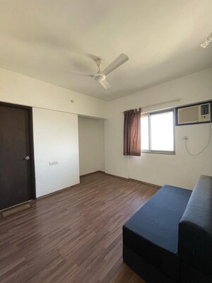 3 BHK Apartment For Rent in Lodha Splendora, Ghodbunder Road