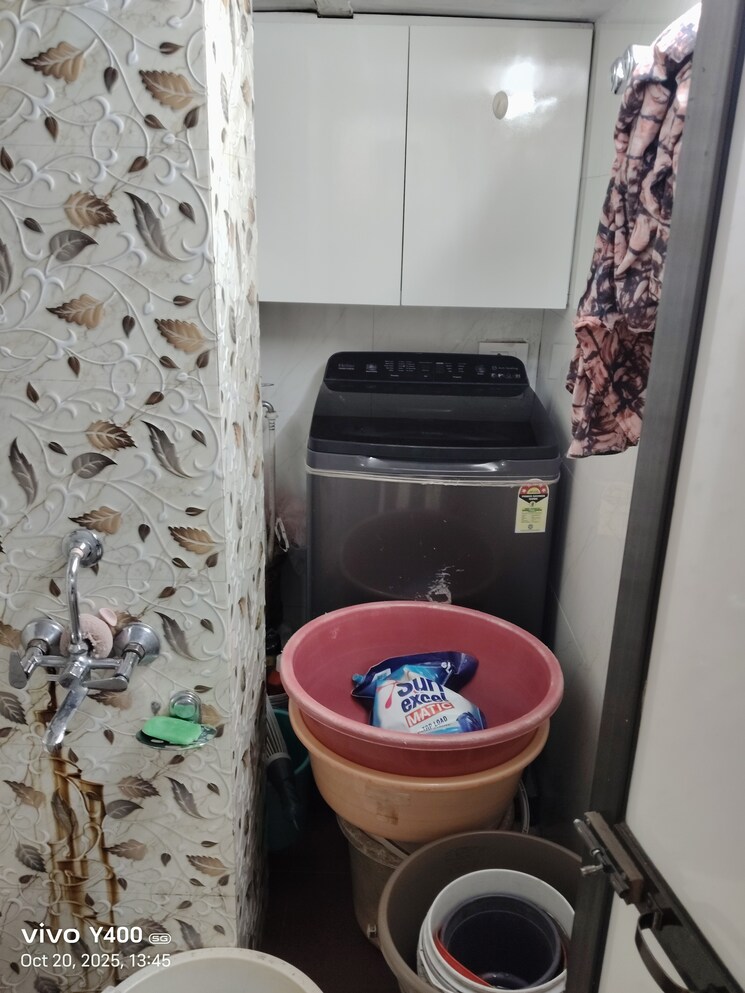 Bathroom, ruchi-apartment-bhayandar-west 1 RK 350 Sq.Ft. Apartment In Bhayandar West Thane 9417634