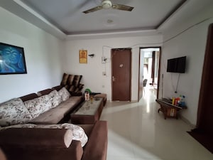 Living Room in 3 BHK Builder Floor at Dlf Phase I – for Rent
