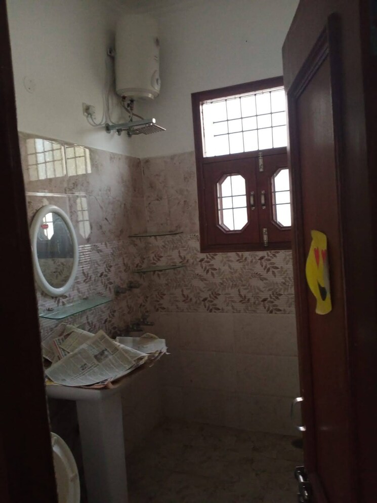 Bathroom, sector 15 3 Bedroom 2500 Sq.Ft. Independent House In Sector 15 Panchkula 9417641