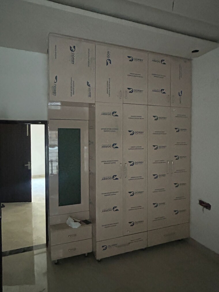 Room, kharar mohali road 3 Bedroom 98 Sq.Yd. Independent House In Kharar Mohali Road Kharar 9417719