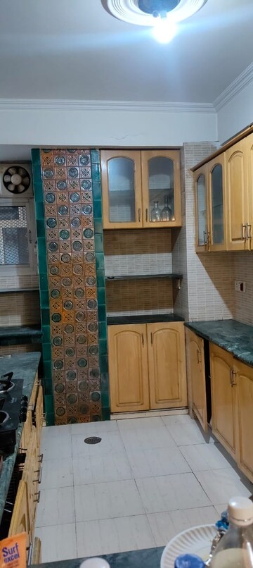 Kitchen in 3.5 BHK Apartment at Mayur Vihar Phase 1 Extension – for Rent