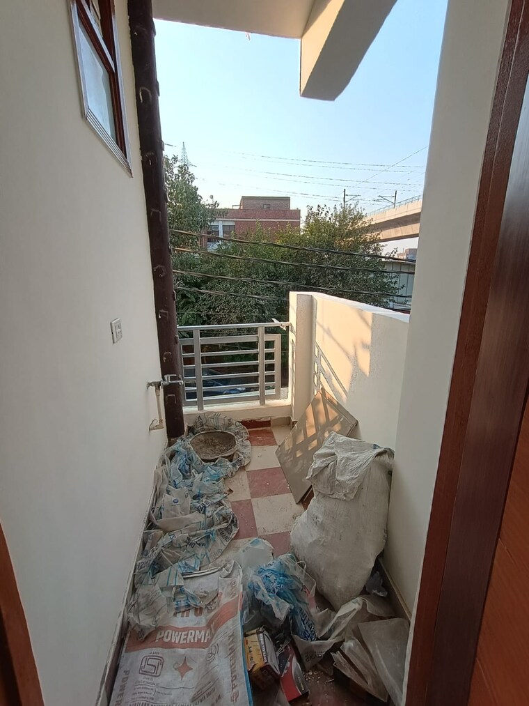 Balcony, sector 2a vasundhara 1 Bedroom 500 Sq.Ft. Builder Floor In Sector 2a Vasundhara Ghaziabad 9417774