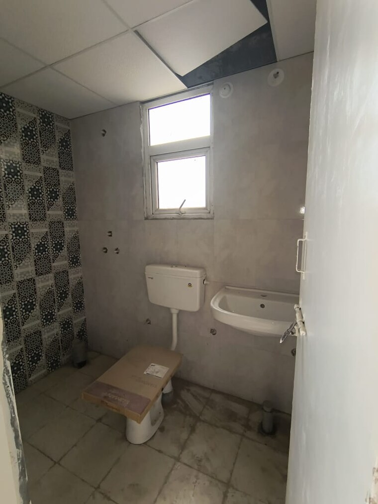 Bathroom, signature-the-millennia-2 2 Bedroom 603 Sq.Ft. Apartment In Sector 37d Gurgaon 9417751