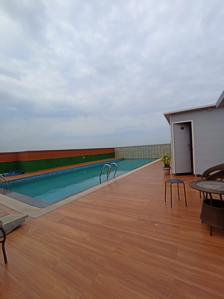 Swimming Pool, romell-orbis 3 Bedroom 858 Sq.Ft. Apartment In Andheri East Mumbai 9417772