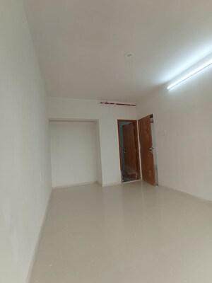 Room in 3 BHK Apartment at Romell Orbis, Andheri East – for Sale