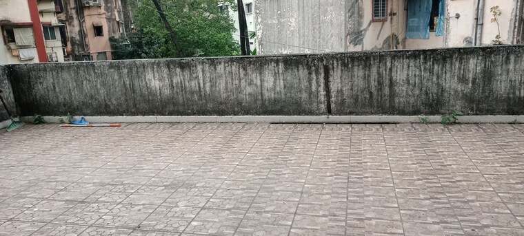 Balcony, dadar west Pg For Boys In Dadar West 9417838