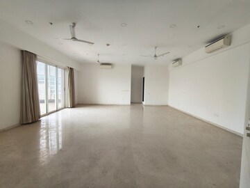 Living Room in 4 BHK Apartment at Indiabulls Sky, Lower Parel – for Sale