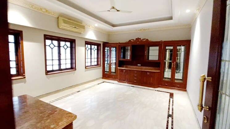 Room, sector 107 2 Bedroom 1200 Sq.Ft. Builder Floor In Sector 107 Noida 9418020