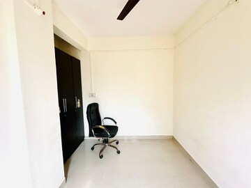 Room in 2 BHK Apartment at Tambhad – for Rent