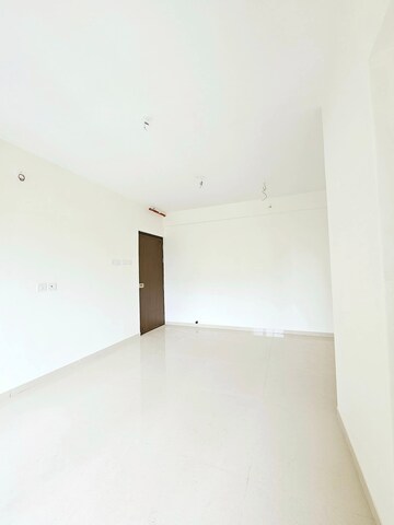 Room in 2 BHK Apartment at Andheri East – for Rent