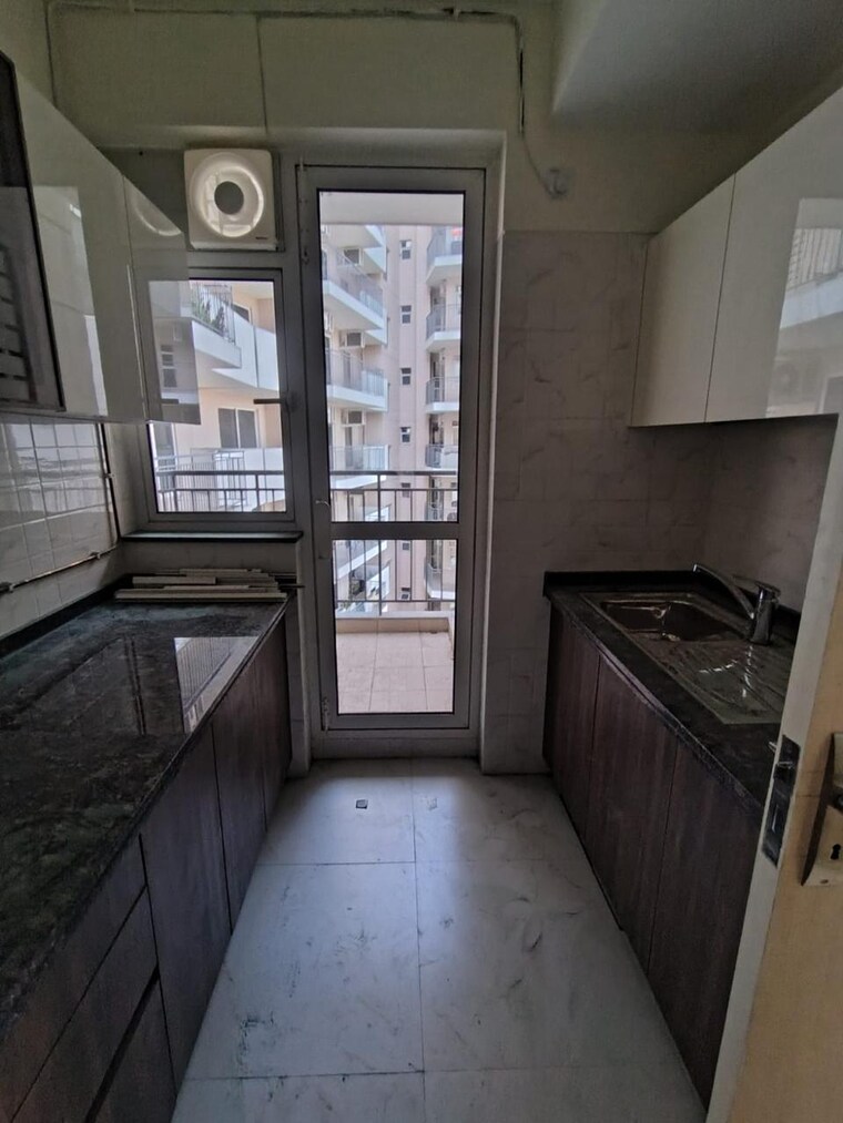 Balcony, bestech-park-view-altura 3 Bedroom 2150 Sq.Ft. Apartment In Sector 79 Gurgaon 9418062